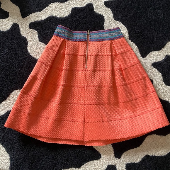 Colorful skirt - Picture 2 of 3